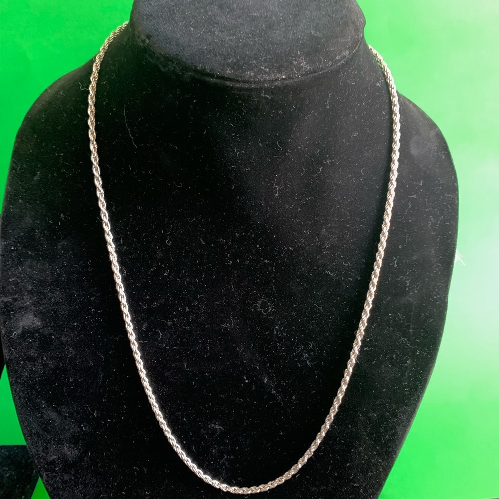 Necklace - Picture 3 of 6